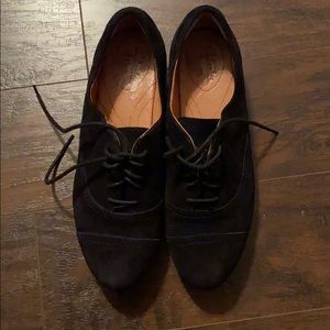 Black suede Oxford shoes